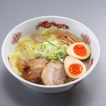 ラーメン九頭龍 - 塩龍玉ワンタンメン（900円）