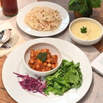 Vegan Eat Tokyo - ひよこ豆のトマト煮