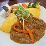 くるまり - スパイスチキンカレーオムライス