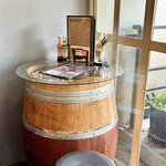 SEAFOOD&BURGER gfu. - 店舗内観（私が座った席）