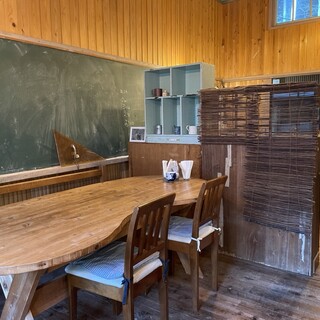 ブックカフェ クジュウ_2