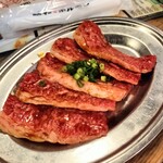 炭火焼肉 昭和ホルモン - 