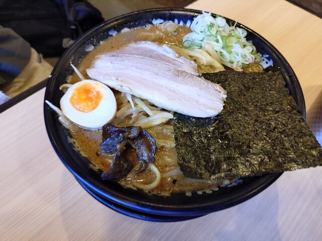 蔵出し醸造味噌ラーメン えんまる 泉店 - 泉中央（ラーメン）の写真