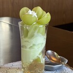 ゆずカフェ - シャインマスカットパフェ（ハーフ）