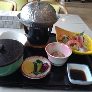 レストラン ウィスタリア_0