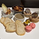 コートヤード・バイ・マリオット - 上のお皿