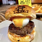 wagyu to worldwide - 尾崎牛100%バーガー タマゴトッピング オニオンリング