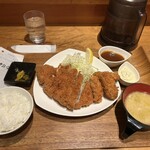 ももやま - カキフライ(3個)&ロース定食　1700円❗️