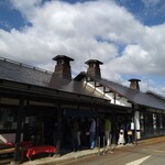 横丁とうふ店 最上川千本だんご - 外観