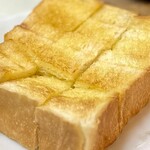 グリル佐久良 - トースト