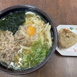 黒田藩 那珂川店 - スタミナうどん570円　かしわおにぎり90円