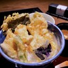 博多水炊き・鶏すき鍋 西新初喜 プラリバ店