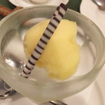 ワインレストラン ドミナス - ランチのパイナップルアイス