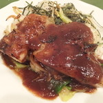 ワインレストラン ドミナス - 津軽鶏もも肉のスモーク丼