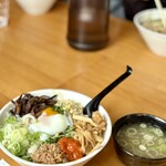 麺翔海神 - まぜそば1,000円