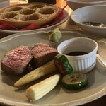 カルネジーオ ウエスト - 