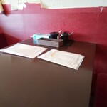 大岩亭 - テーブル席