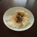 大岩亭 - ご飯にのり