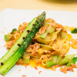 ラ・ポルタ・フェリーチェ - 桜エビとアスパラの手打ちパスタ(2014年5月)