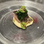 レストラン　ノリ　エ　ノジ - 明石の鰆の昆布締めの炙りに焼き茄子とフレッシュチーズのピューレ