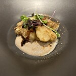 レストラン　ノリ　エ　ノジ - 広島牡蠣のフリットにブラウンシャンピニオンのピューレ