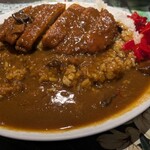 ココハウス - カツカレー1100円