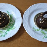 Patisserie Richroma - ヘーゼルナッツのケーキ2個並び