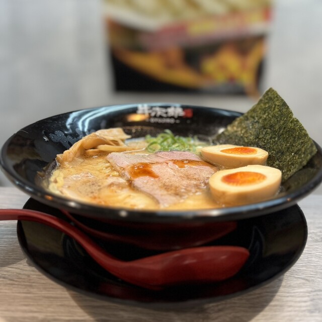 貴一郎商店なごやページ Menya Gyujirou Nagoyaeki Ten - Taiko Dori/Ramen | Tabelog