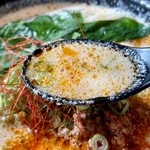 うどん工房かたつむり - 節の香りと旨味の坦々スープ