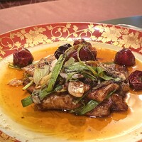 中国料理 品川大飯店 - 本格回鍋肉とはいえ、辛くはない。