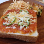 トーコーキッチン - ピザパン キッシュ、スパサラ、スープ