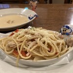 中津軒 - ボリューム。熱々です。お気をつけて。