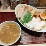 麺 ヒキュウ - 