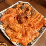 深夜焼肉 じる - ホルモン盛り合わせ