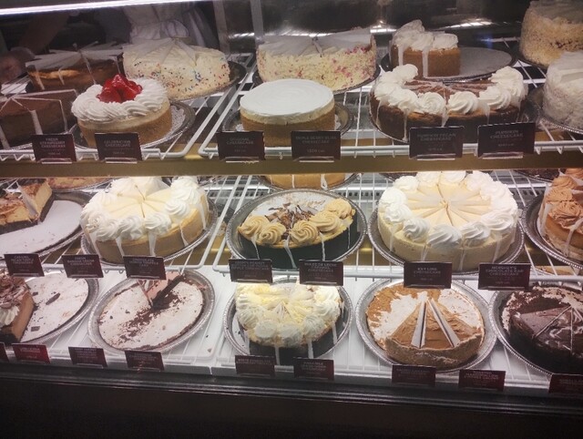 アメリカンベーカー デザートの世界 The Cheesecake Factory Honolulu （チーズケーキファクトリー