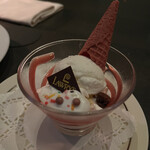 ロウリーズ・ザ・プライムリブ - 