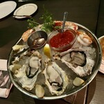 ロウリーズ・ザ・プライムリブ - 