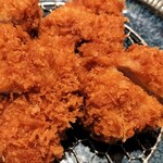 鎌倉かつ亭 あら珠 総本店 - 