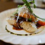 風の谷 - 生赤海老二尾、生帆立、鱈のソテー&ムール貝は黒酢ソースで（多分バルサミコ）