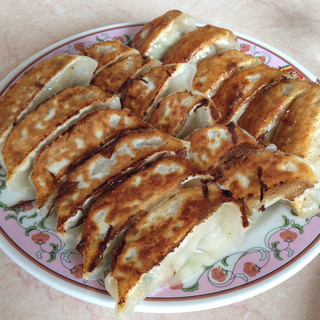 オリジナル王将削り出し 皿洗い30分で無料」の「餃子の王将」出町店、今月末で閉店（1/3