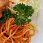 おぐら 瀬頭店 - 付け合わせのナポとキャベ千