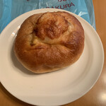 ブーランジェリー セイジアサクラ - 焼きチーズカレーパン