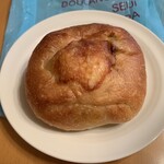 ブーランジェリー セイジアサクラ - 焼きチーズカレーパン