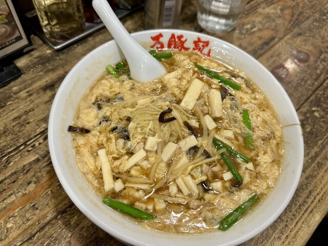 万豚記 三軒茶屋店 （ワンツーチー） - 三軒茶屋/中華料理 | 食べログ