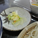 肉うどん 野島 - 漬物