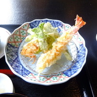 弁慶 - 太平寿し御膳・車海老と頭，ふきのとうの天ぷら