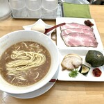 ぶたのほし - KAKE2プラス桃ニク&煮玉子