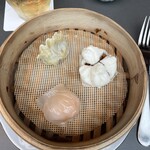 TRIPLE ONE Singapore & Chinese Cuisine - 