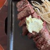 肉最強伝説 - 料理写真:篠栗ステーキ150g 税込1656円　左