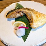 全席個室 楽蔵 - ブリのカマ焼き